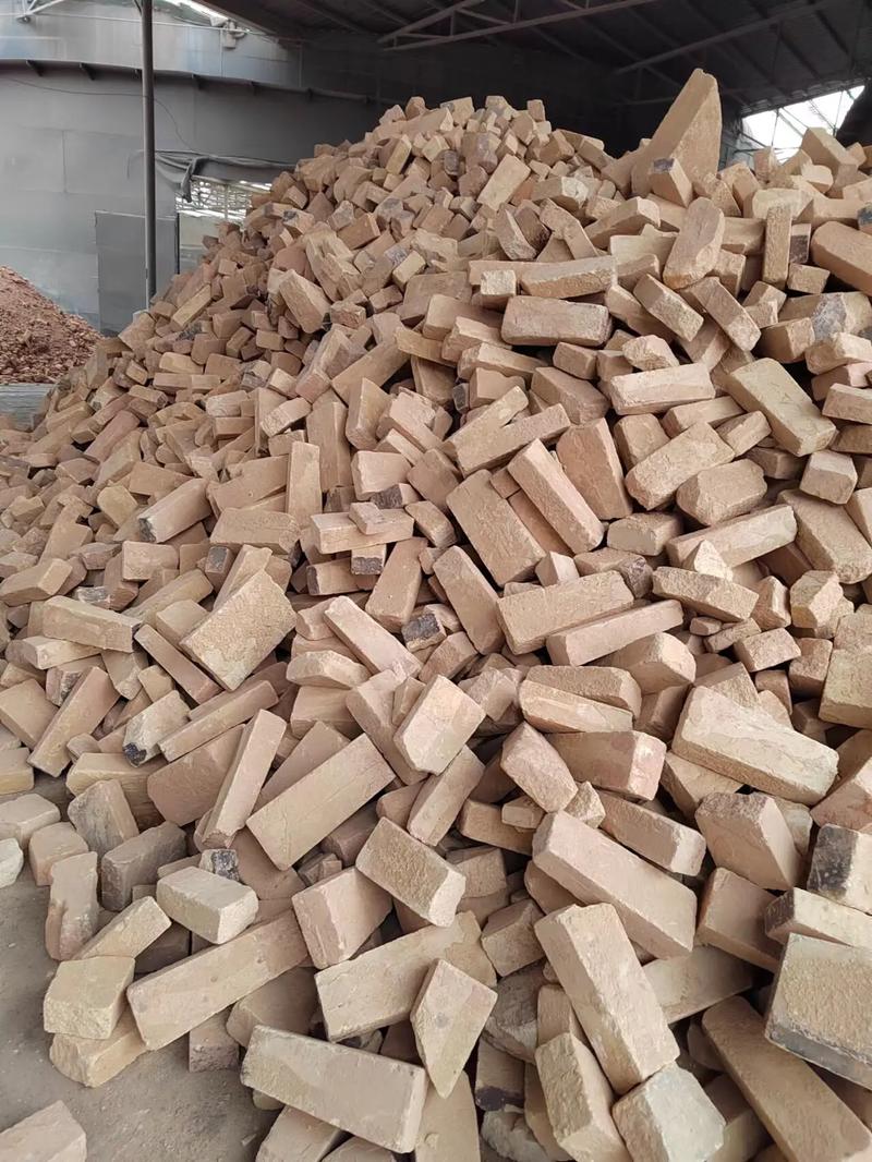 全国专业收购废旧耐火材料，助力资源循环利用